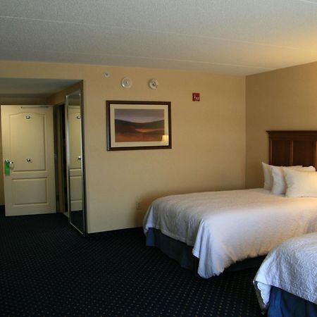 Hampton Inn And Suites Fredericksburg South Rom bilde