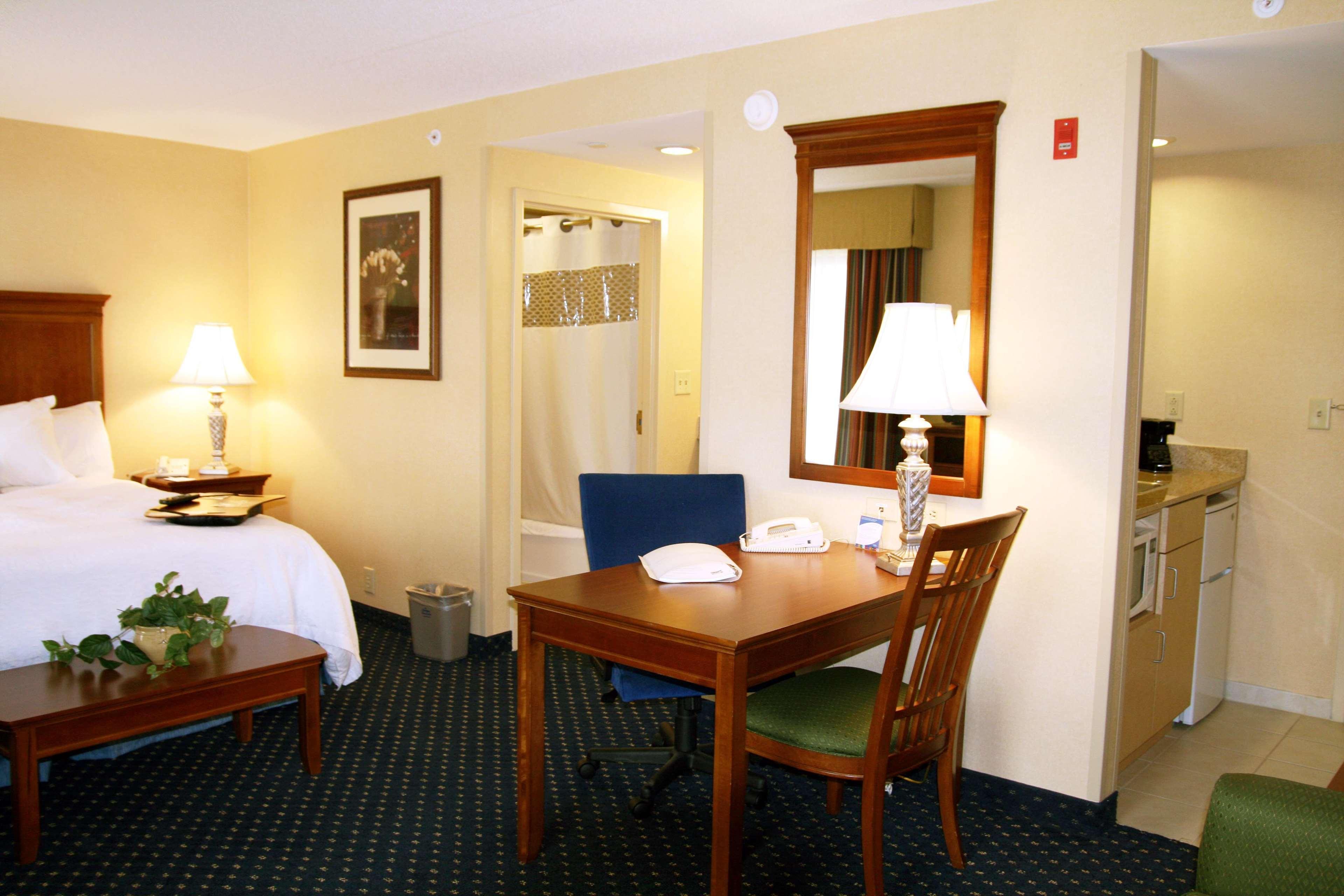Hampton Inn And Suites Fredericksburg South Rom bilde
