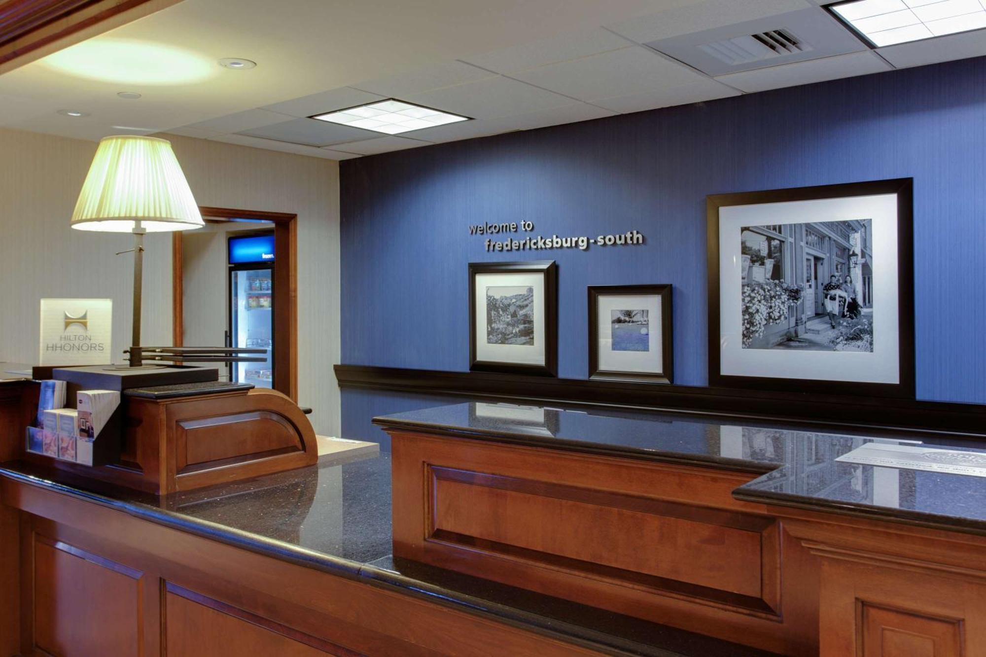 Hampton Inn And Suites Fredericksburg South Eksteriør bilde